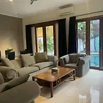 Villa Kendal 11